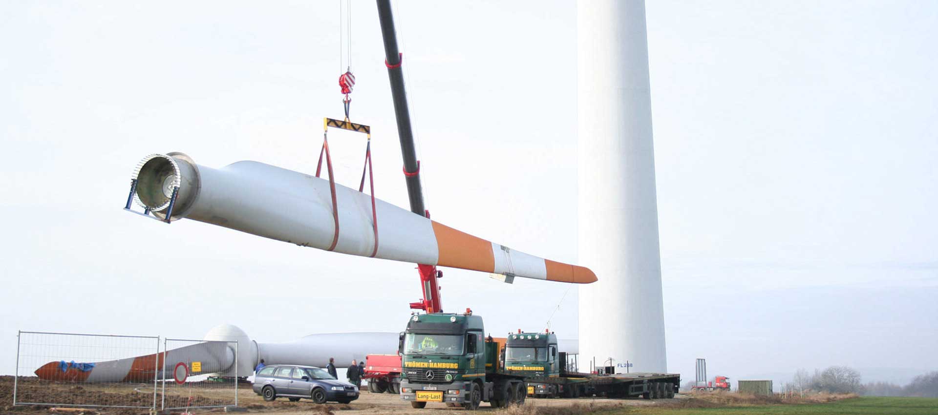 Lifting a Windmill Blade